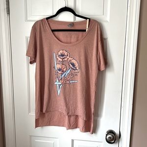 Closet closing 5/29/23. All reasonable offers accepted! Lumineers t-shirt